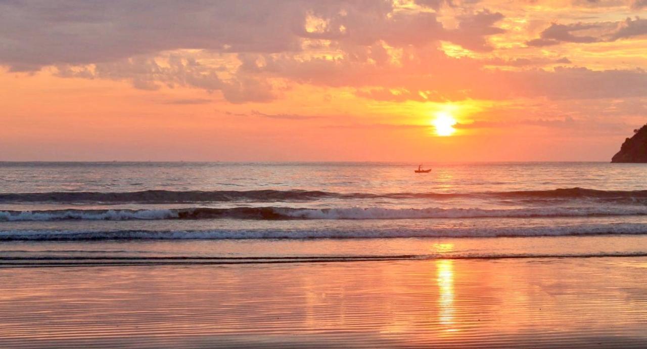 Recanto Divino - Pe Na Areia - Quartos Host Guarujá Eksteriør billede
